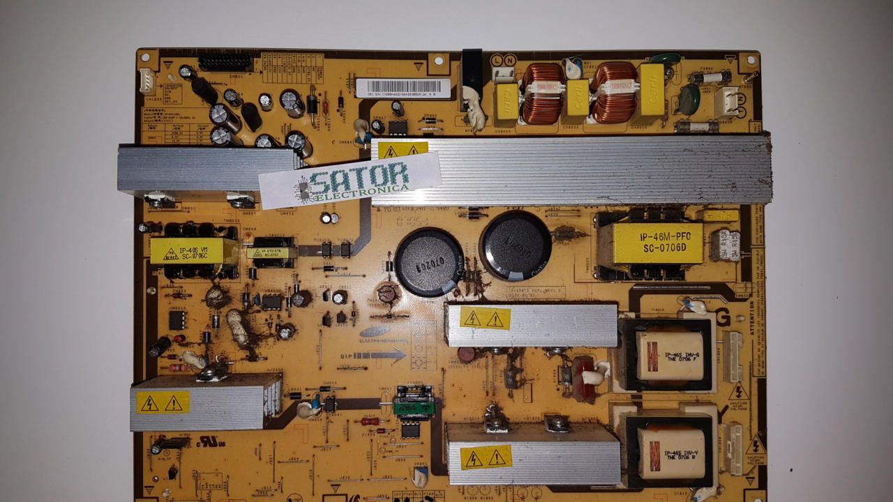 Fuente De Alimentación Ip-301135a