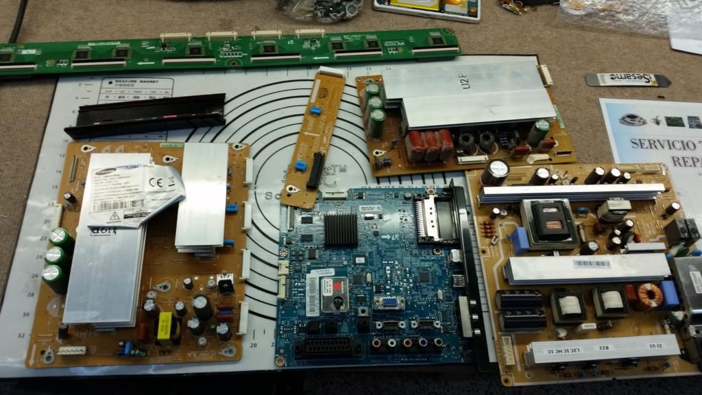 PS50C450B1W (2)
