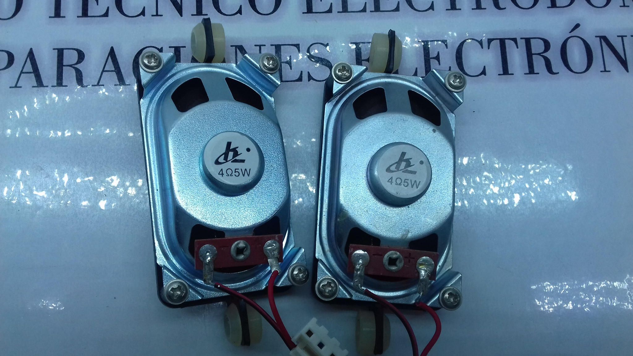 Altavoces Philips Lc171w03-C4