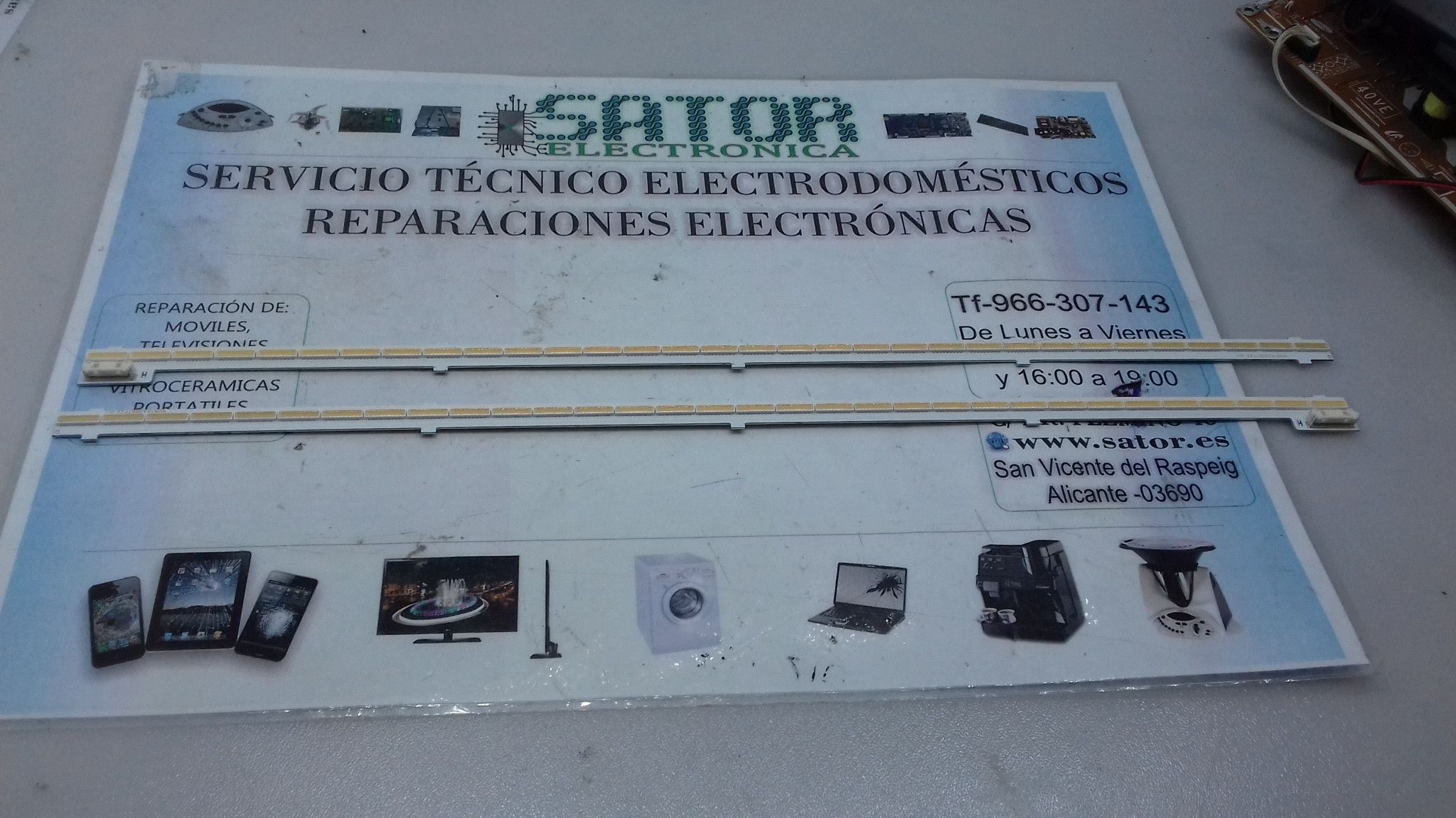 Barra De Led Para Tv Philips 40pfl8664h12