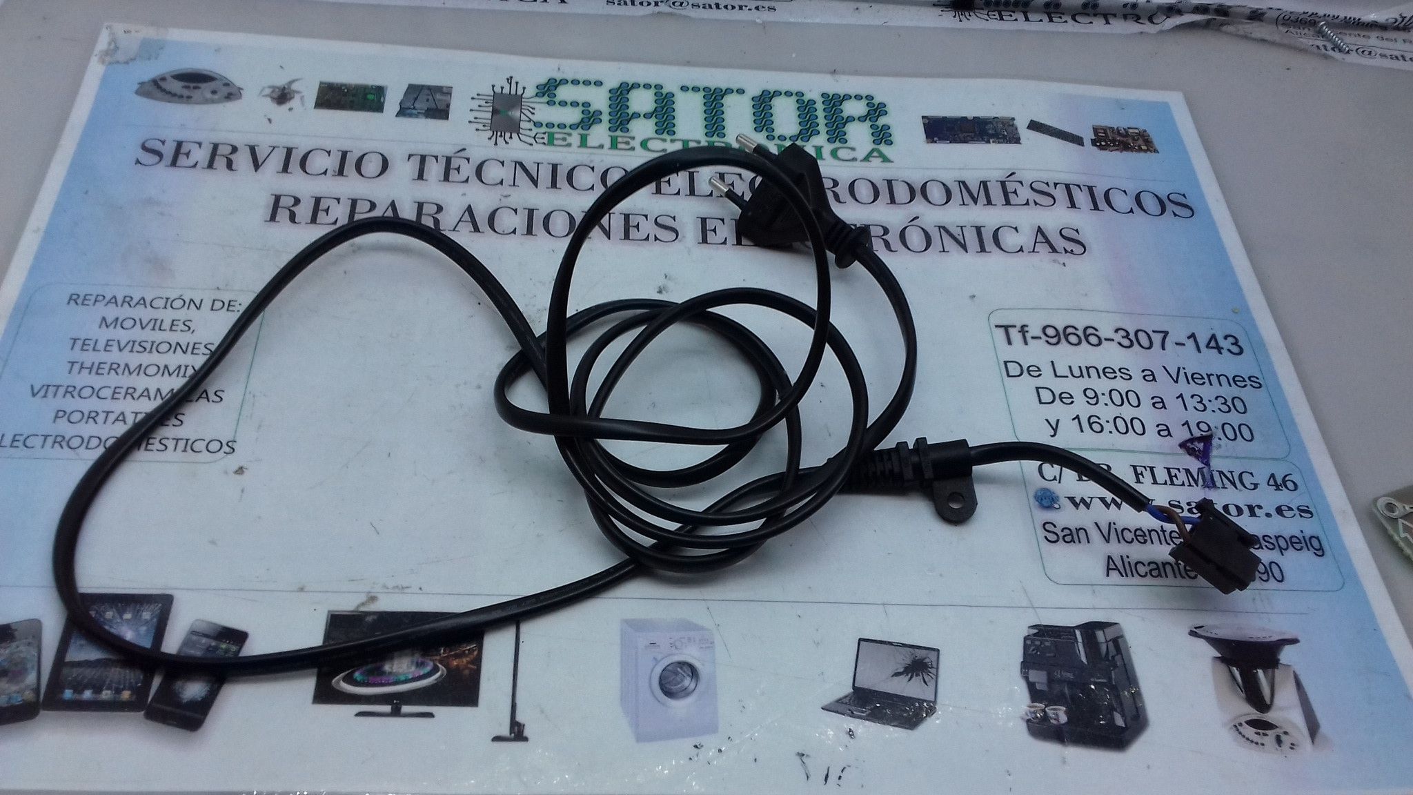 Cable De Alimentación Sharp Lc-32gd8e