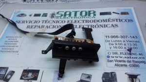 Módulo De Conexión Av Rca Philips 37pflss220-12