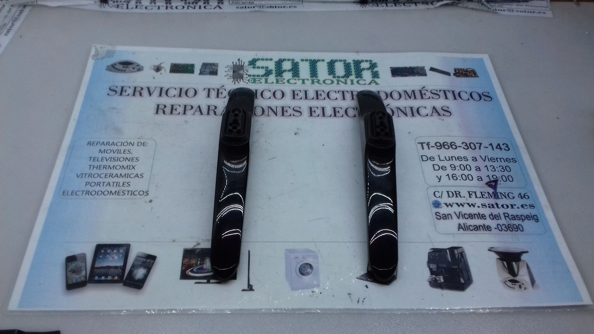 Pie O Base Para Tv Hisense H43mec3050