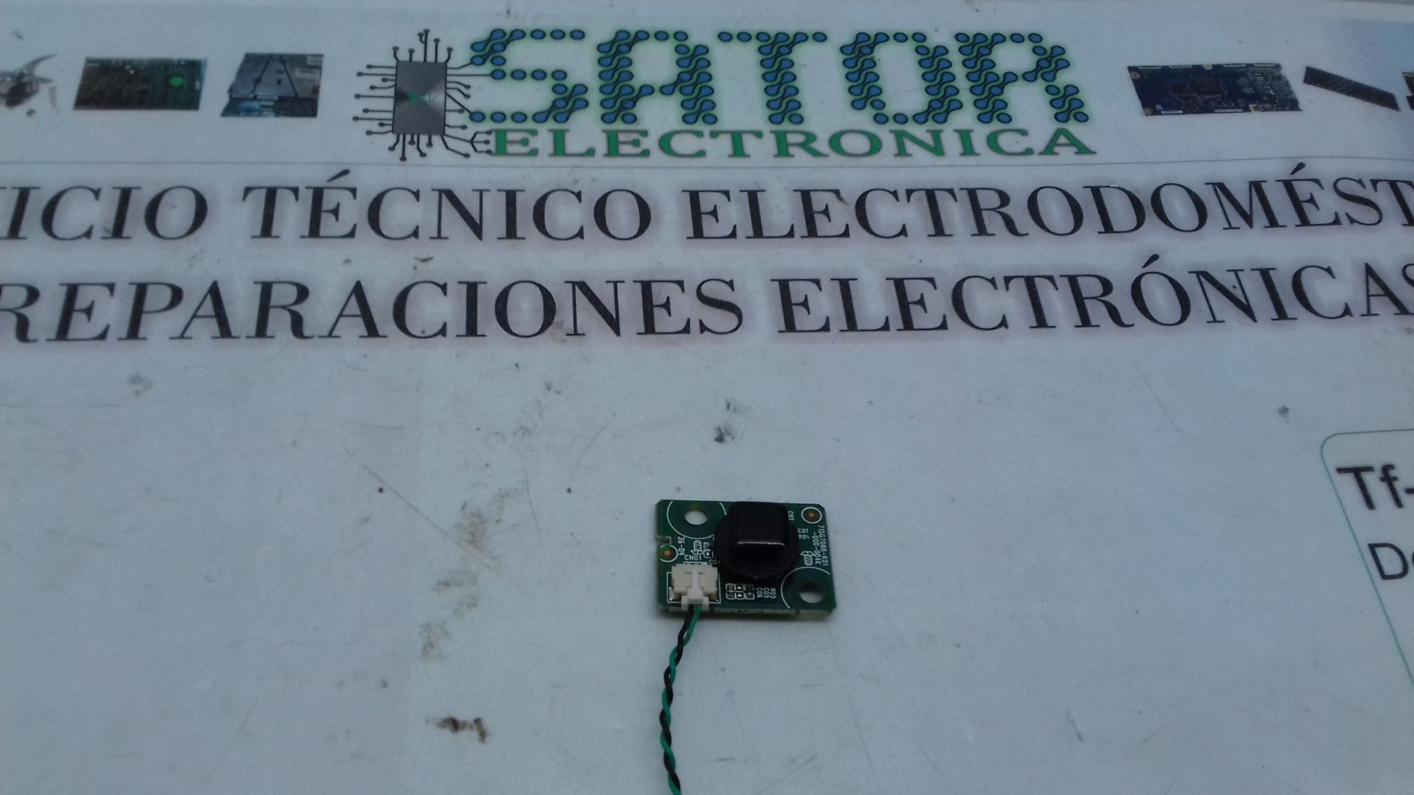 Botonera Botón De Encendido 715g7088-K01-000-004k