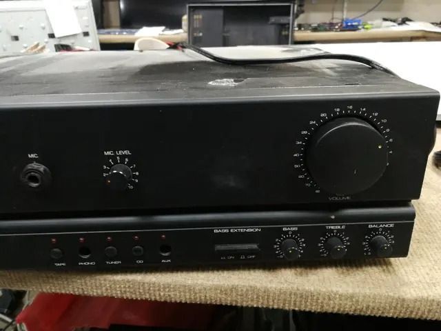 Amplificador Akiyama TA-9600 delantero lateral derecho