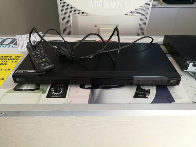 DVD LG con mando Averiado