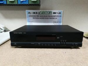 Harman Kardon Woodbury HD710 Averiado