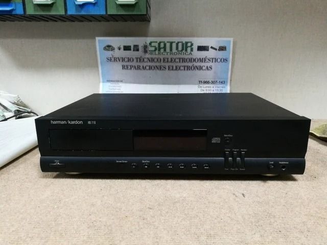 Harman Kardon Woodbury HD710 Averiado