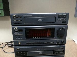 JVC COMPACT COMPONENT SYSTEM MX-50 Averiado