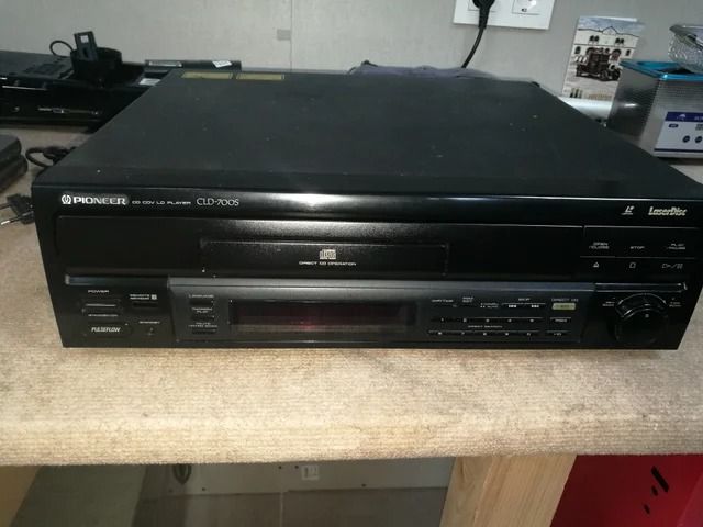LASERDISC PIONEER CLD-700S Averiado