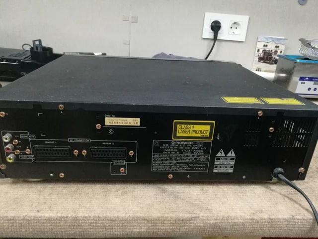 LASERDISC PIONEER CLD-700S trasera