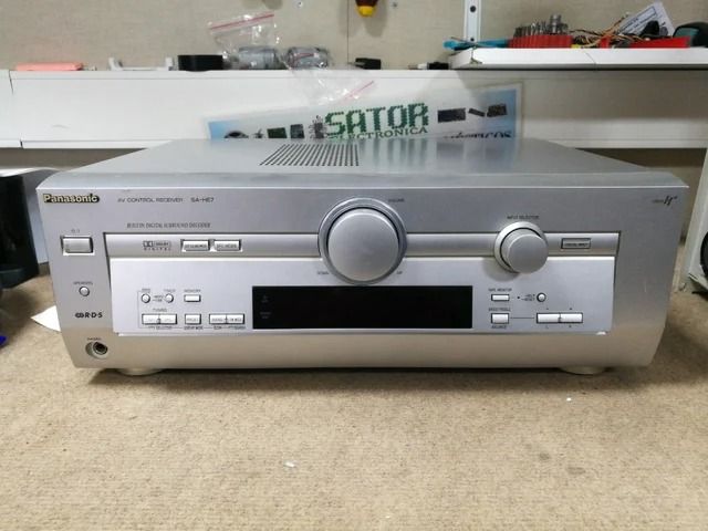 Panasonic AV Control Receiver SA-HE7 Averiado