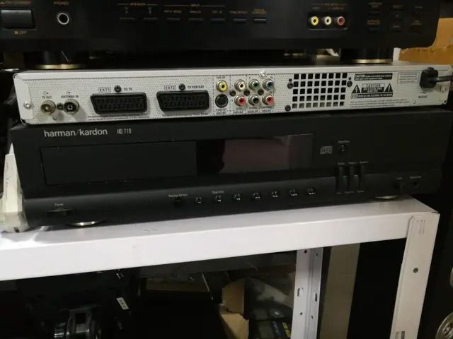 Reproductor Harman Kardon HD 710 Averiado