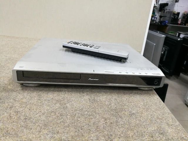 Reproductor PIONEER DVD CD. XV-DV424 Averiado