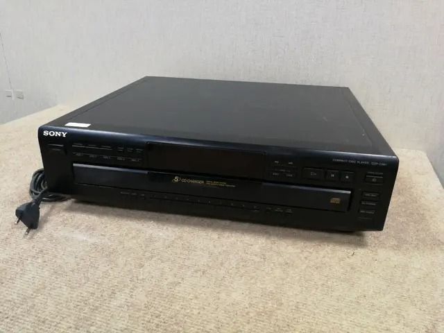 Reproductor Sony CPD-C661 Averiado