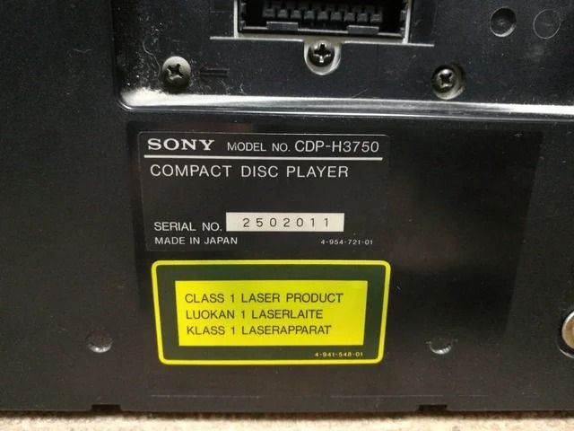 SONY Compact Disc Player MODELO CPD-H3750 etiqueta