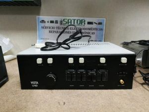 Vieta UNO Amplificador AT-233 Averiado