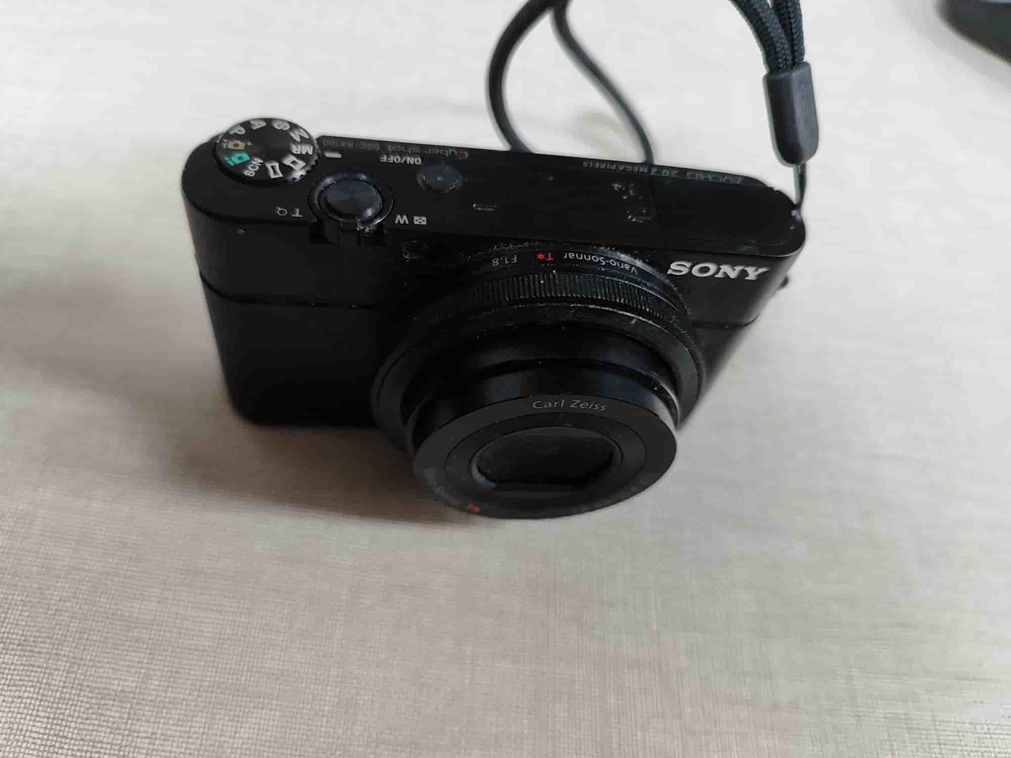 Camara de fotos Sony DSC-RX100