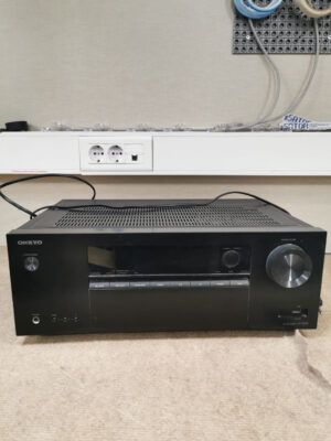 Onkyo HT-R395 Averiado para Repuestos