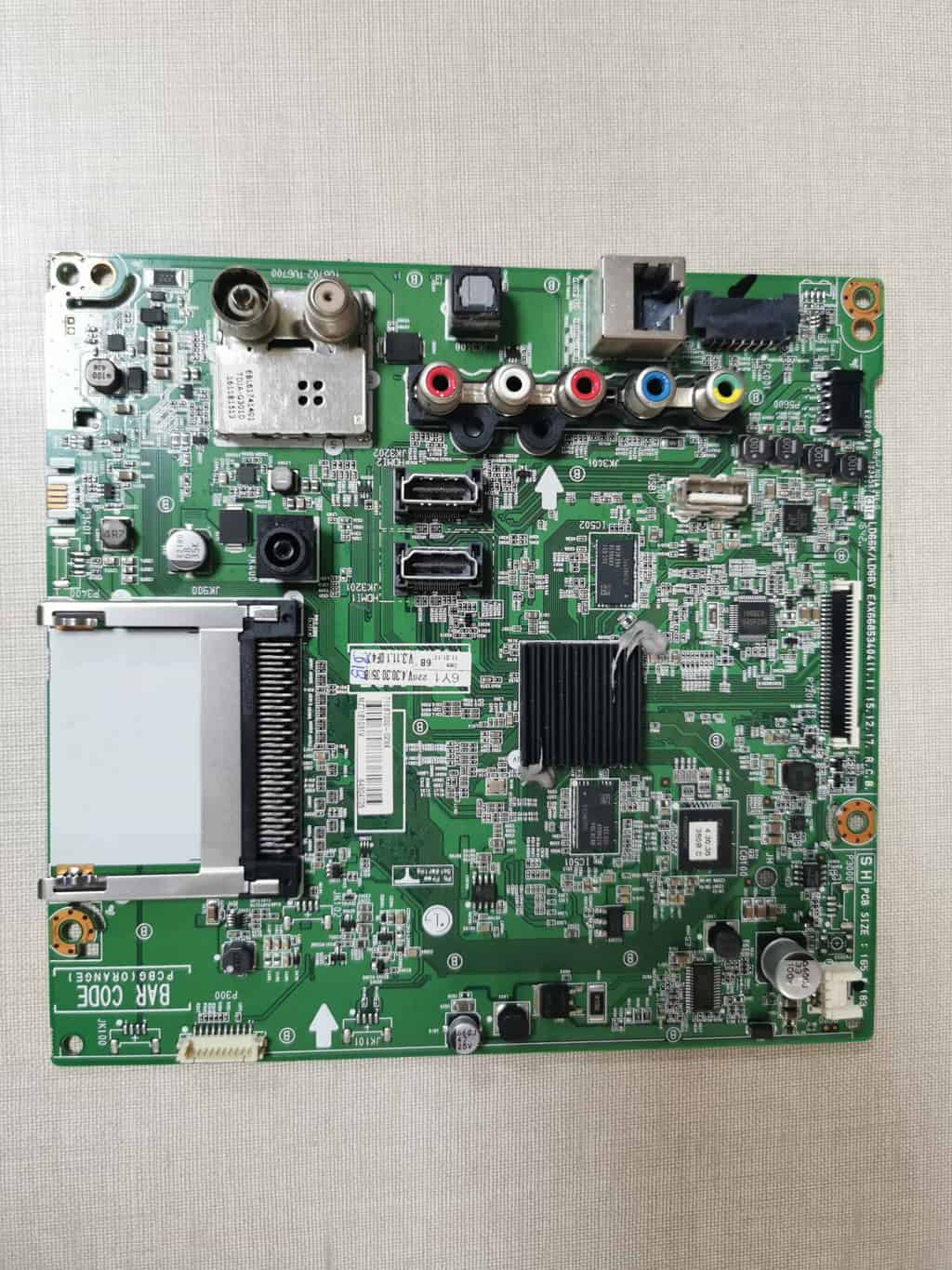 Placa Main EAX66853404 para Televisor LG