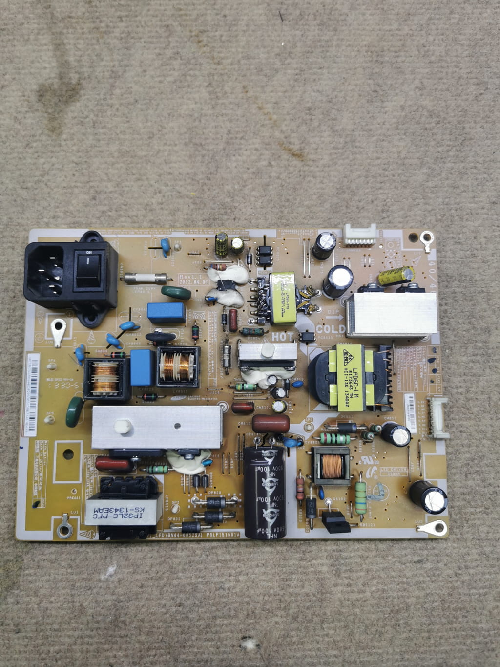 Fuente de Alimentación BN44-00529A para Televisores Samsung