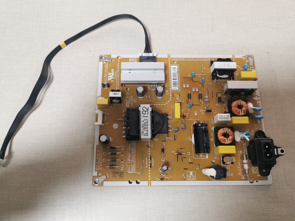 Fuente de Alimentación FUENTE-DE-ALIMENTACI-N-PLDF-L801A-MODEL-TV-43UM7400PLB No confirmada para Televisor