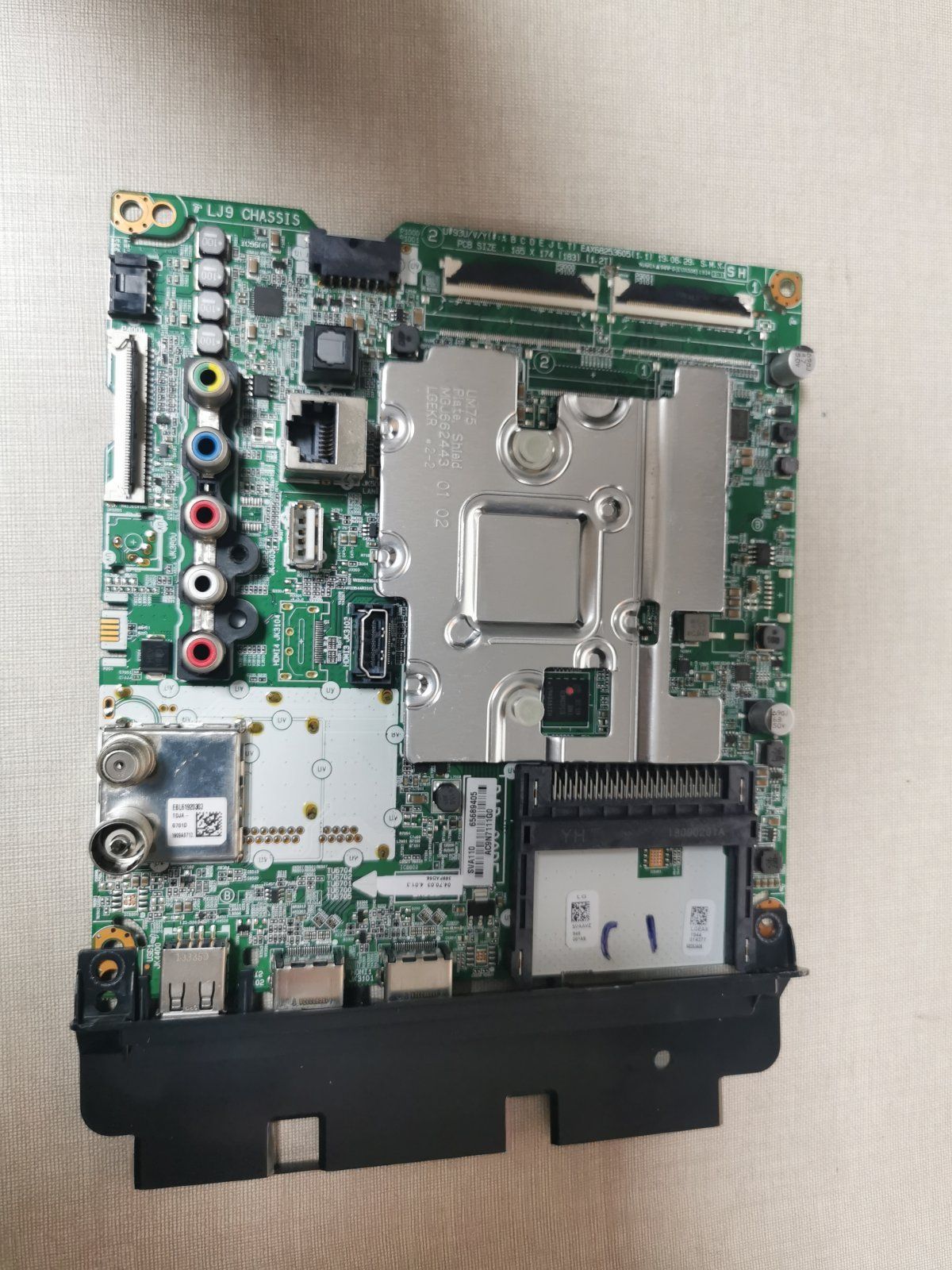 Main board PLACA-MAIN-EAX68253605-MODEL-TV-43UM7400PLB LG para Televisor